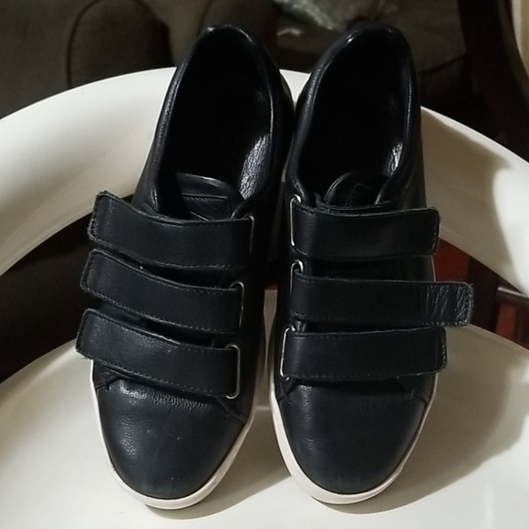 Use - Picture 2 of 4